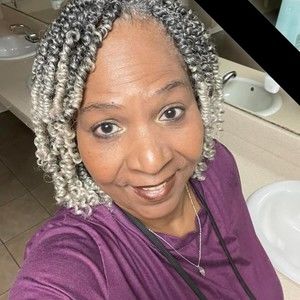 Meet your Posher, Robin